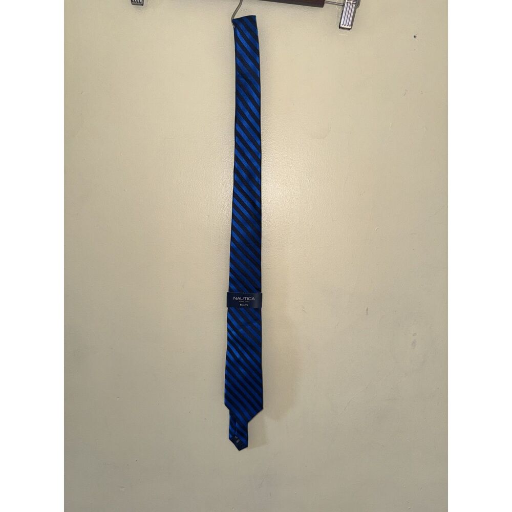 Nautica Boys Blue Navy Striped Necktie NWT Classic Prep Formal Wedding Dress Up - Picture 3 of 6